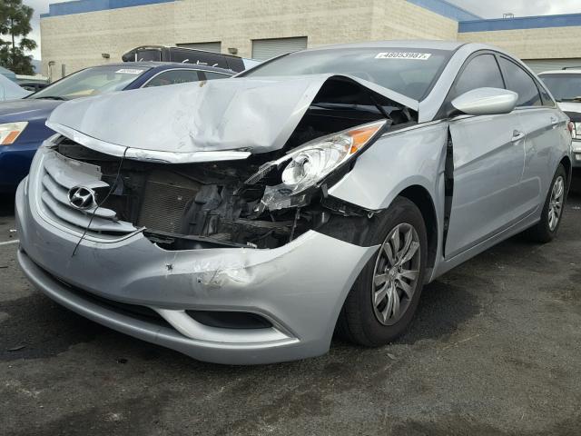 5NPEB4AC9BH205516 - 2011 HYUNDAI SONATA GLS SILVER photo 2