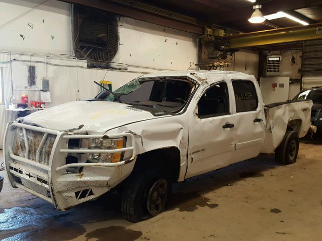 1GCHK33698F114361 - 2008 CHEVROLET SILVERADO WHITE photo 2