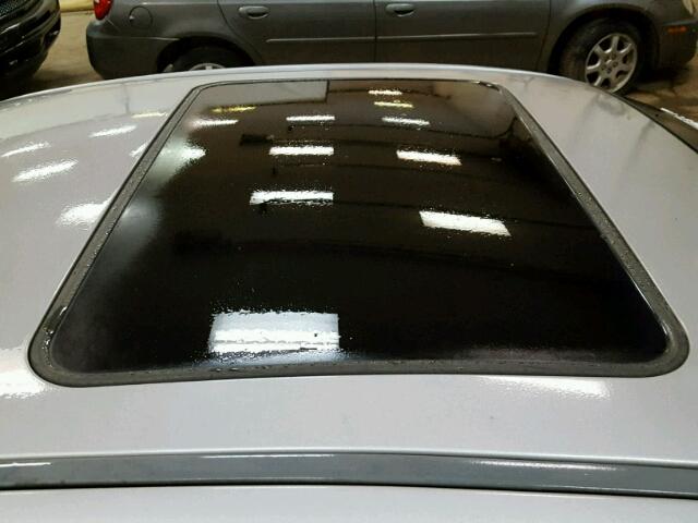 2G2WP552271208719 - 2007 PONTIAC GRAND PRIX SILVER photo 9