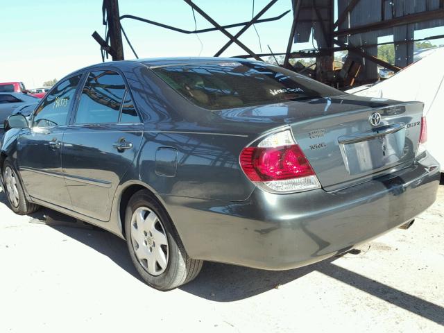 4T1BE32KX5U026546 - 2005 TOYOTA CAMRY LE GREEN photo 3