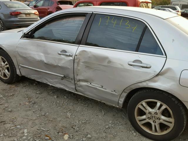 1HGCM56387A044740 - 2007 HONDA ACCORD SE SILVER photo 9