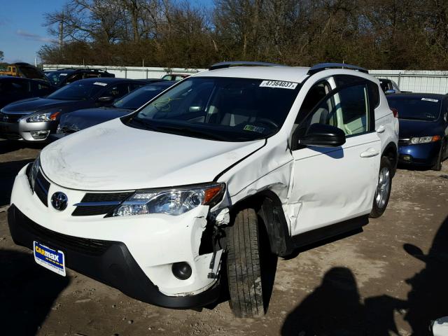 JTMBFREV5ED063336 - 2014 TOYOTA RAV4 LE WHITE photo 2