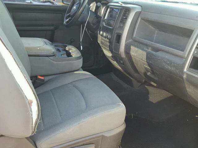 3C6JR6AP6DG533973 - 2013 RAM 1500 ST WHITE photo 5