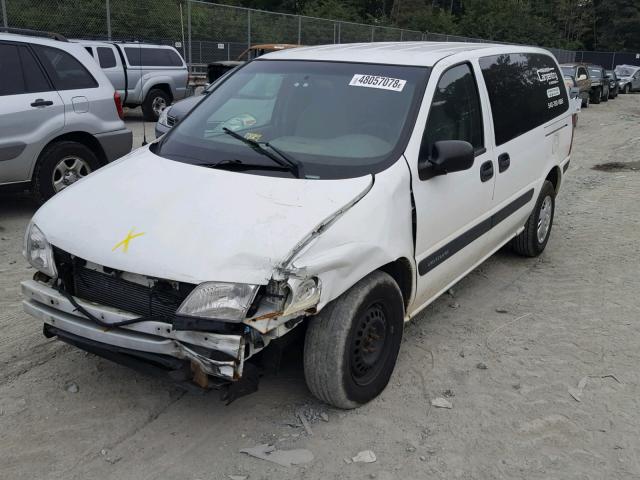 1GBDV13E95D146952 - 2005 CHEVROLET VENTURE IN WHITE photo 2