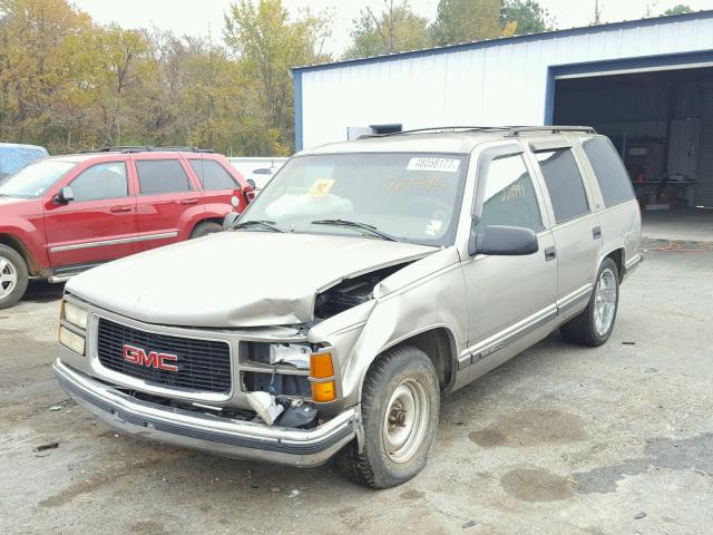 1GKEC13R3XJ763345 - 1999 GMC YUKON TAN photo 2