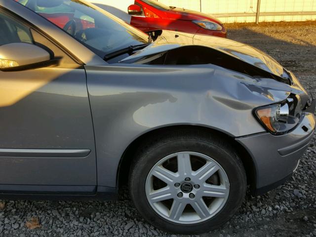 YV1MS382942007438 - 2004 VOLVO S40 2.4I GRAY photo 9