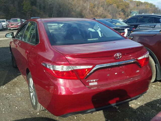 4T1BF1FK2HU674303 - 2017 TOYOTA CAMRY LE ბურგუნდია ფოტო 3