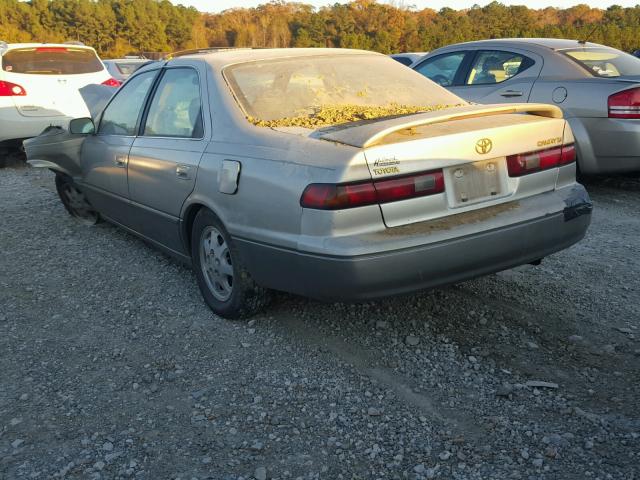 JT2BG28K7X0363078 - 1999 TOYOTA CAMRY LE TAN photo 3