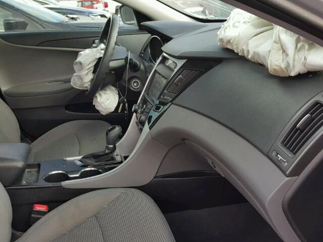 5NPEB4AC0CH474358 - 2012 HYUNDAI SONATA GLS SILVER photo 5