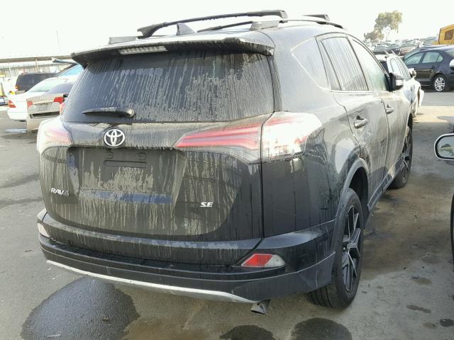 2T3NFREVXGW248842 - 2016 TOYOTA RAV4 SE BLACK photo 4