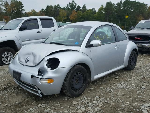 3VWBK31C14M409816 - 2004 VOLKSWAGEN NEW BEETLE 银色 照片 2