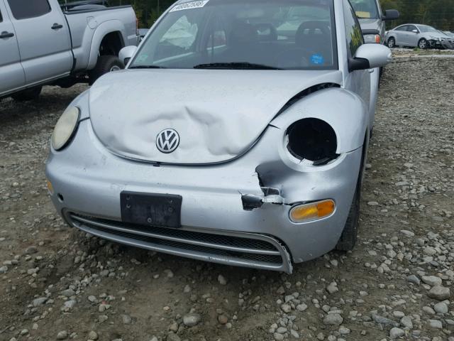 3VWBK31C14M409816 - 2004 VOLKSWAGEN NEW BEETLE 银色 照片 9
