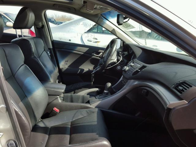 JH4CU2F61AC036318 - 2010 ACURA TSX SILVER photo 5