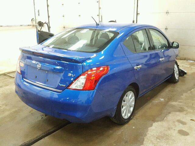 3N1CN7AP3EL827586 - 2014 NISSAN VERSA BLUE photo 4