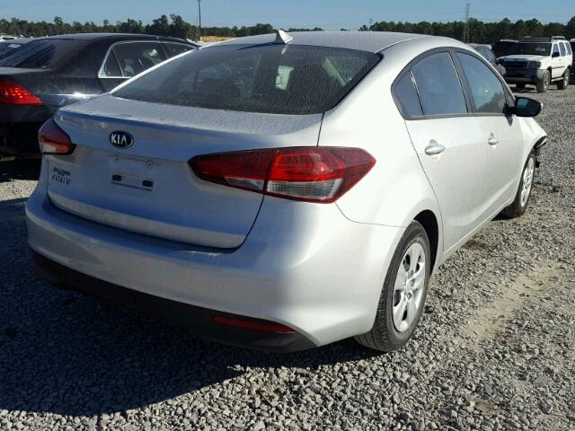 3KPFK4A74HE039894 - 2017 KIA FORTE LX SILVER photo 4