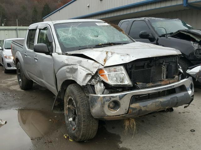 1N6AD07W78C431204 - 2008 NISSAN FRONTIER C SILVER photo 1