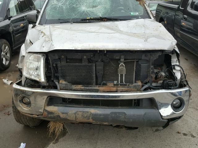 1N6AD07W78C431204 - 2008 NISSAN FRONTIER C SILVER photo 7