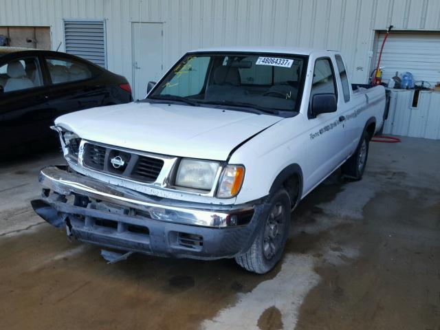 1N6DD26S8WC389386 - 1998 NISSAN FRONTIER K WHITE photo 2