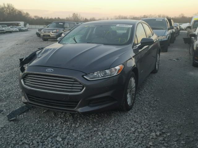 3FA6P0UU7GR350633 - 2016 FORD FUSION S H CHARCOAL photo 2