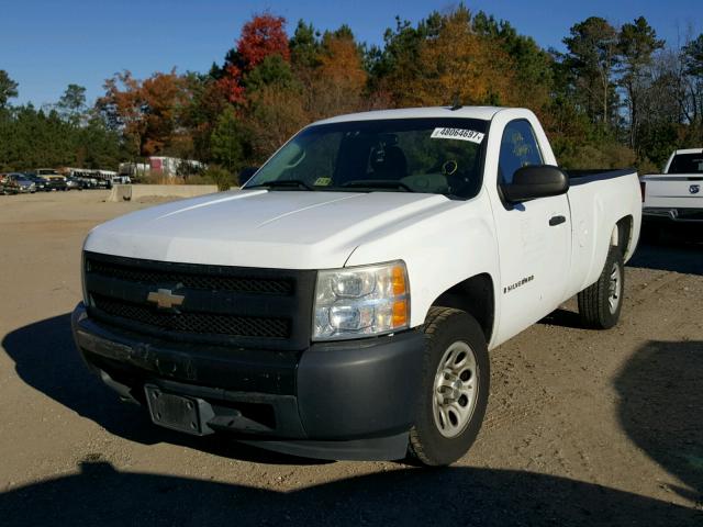 1GCEC14C88E119582 - 2008 CHEVROLET SILVERADO WHITE photo 2