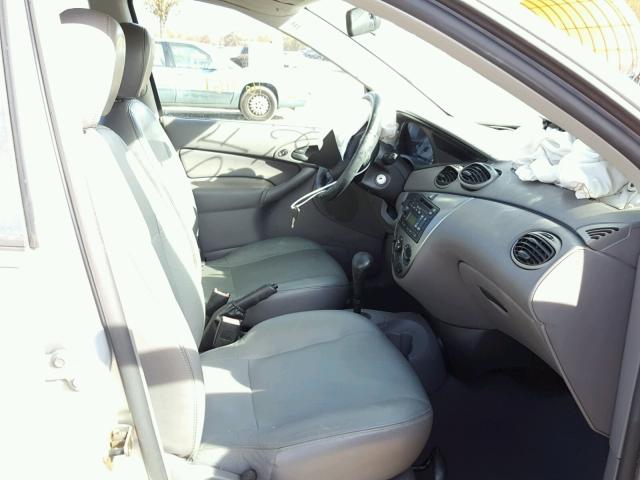 1FAFP36383W219899 - 2003 FORD FOCUS SE SILVER photo 5