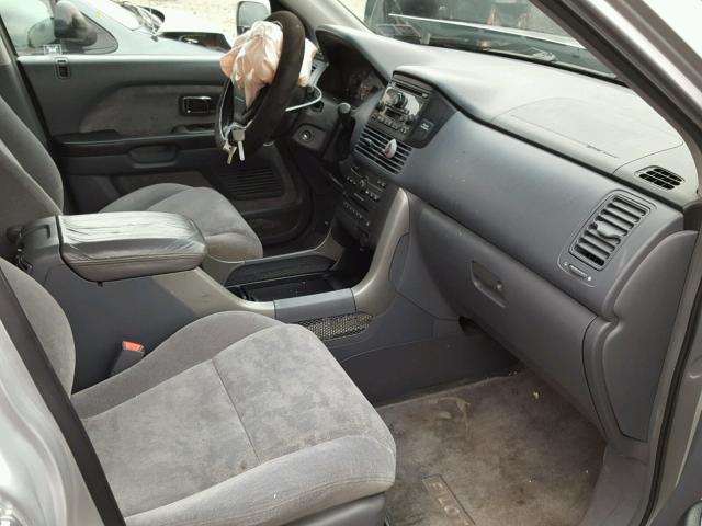 5FNYF18465B061733 - 2005 HONDA PILOT EX SILVER photo 5