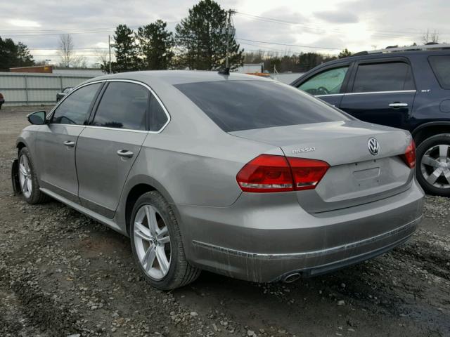 1VWBN7A30CC102474 - 2012 VOLKSWAGEN PASSAT SE SILVER photo 3