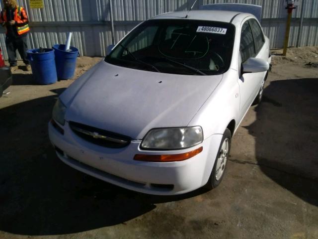 KL1TD56676B580779 - 2006 CHEVROLET AVEO BASE WHITE photo 2