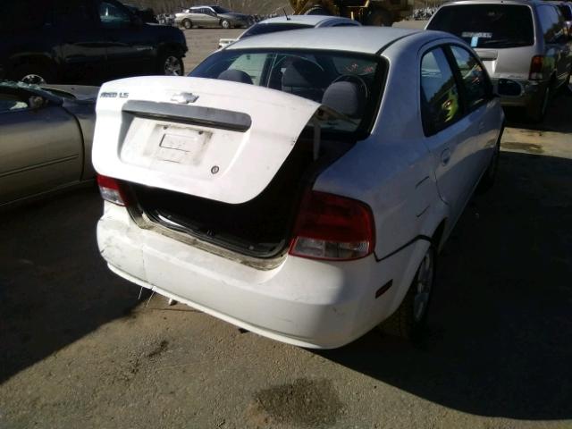 KL1TD56676B580779 - 2006 CHEVROLET AVEO BASE WHITE photo 4