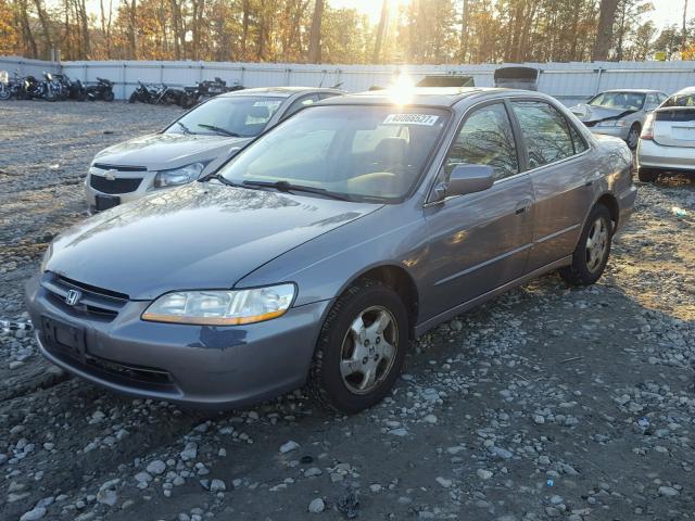 1HGCG6675YA002334 - 2000 HONDA ACCORD EX BROWN photo 2