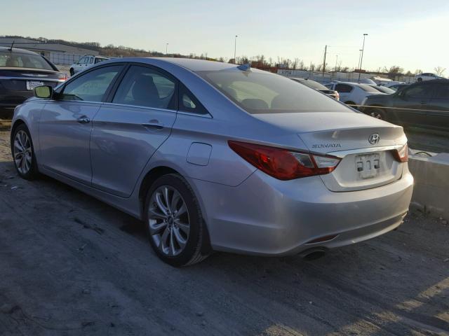 5NPEC4AC4CH375779 - 2012 HYUNDAI SONATA SE SILVER photo 3