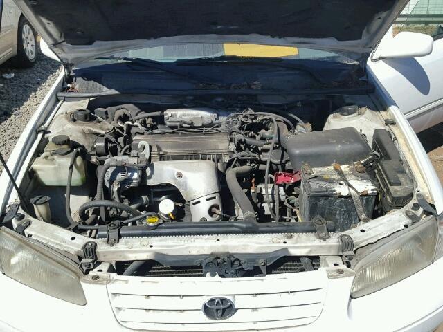 4T1BG22KXXU872683 - 1999 TOYOTA CAMRY CE WHITE photo 7