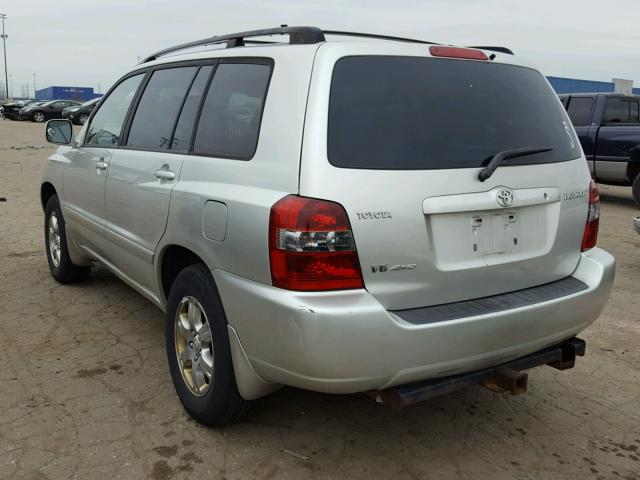 JTEEP21A040030976 - 2004 TOYOTA HIGHLANDER SILVER photo 3