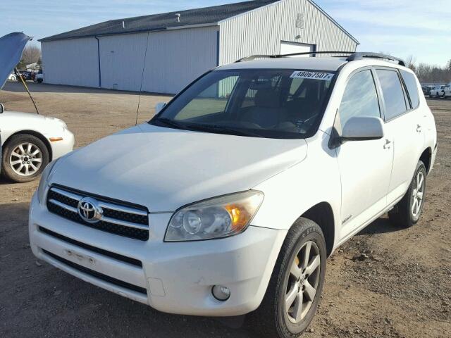 JTMBD31V575101010 - 2007 TOYOTA RAV4 LIMIT WHITE photo 2