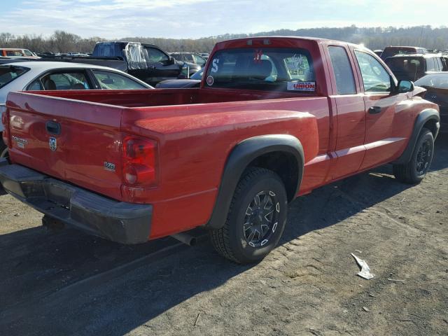 1D7HE22NX5S151552 - 2005 DODGE DAKOTA ST RED photo 4