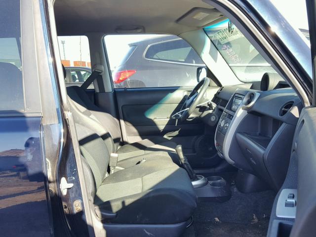 JTLKT334564091742 - 2006 TOYOTA SCION XB BLUE photo 5