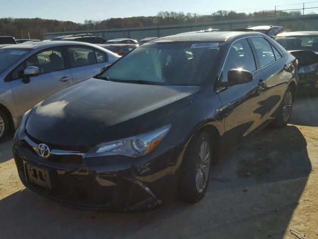 4T1BF1FK1GU254076 - 2016 TOYOTA CAMRY LE შავი ფოტო 2