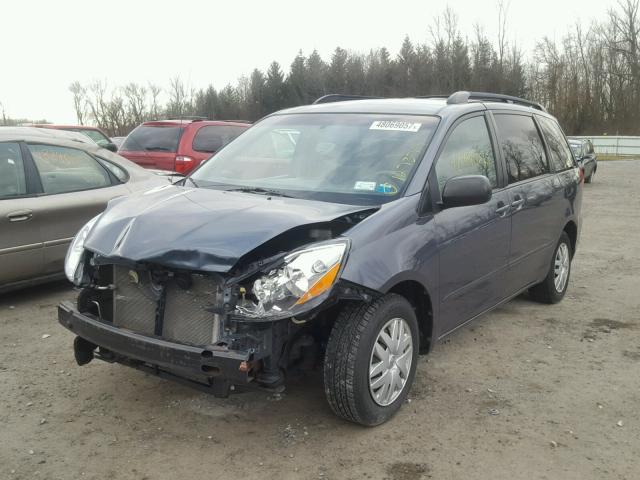 5TDZK23C48S164895 - 2008 TOYOTA SIENNA CE GRAY photo 2