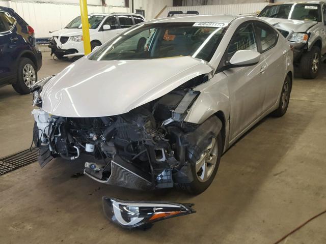 5NPDH4AE4FH644432 - 2015 HYUNDAI ELANTRA SE SILVER photo 2