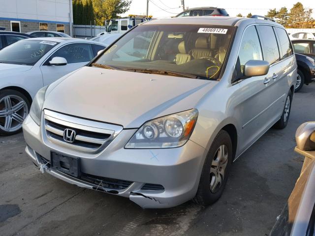 5FNRL38745B055156 - 2005 HONDA ODYSSEY EX SILVER photo 2