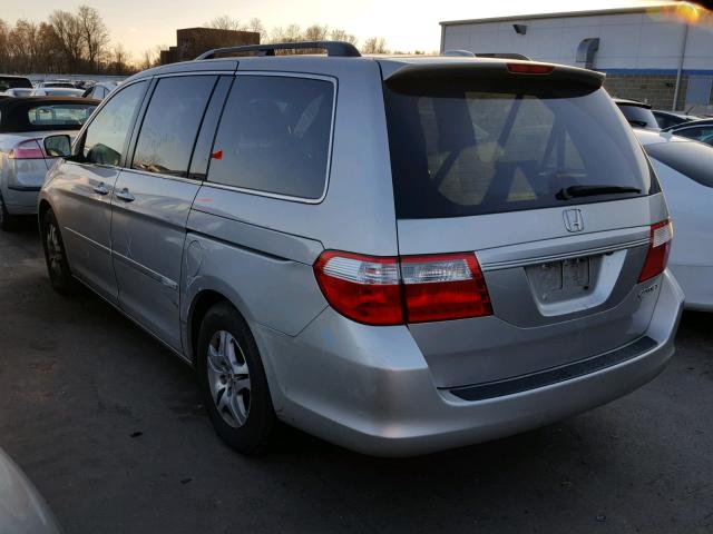 5FNRL38745B055156 - 2005 HONDA ODYSSEY EX SILVER photo 3