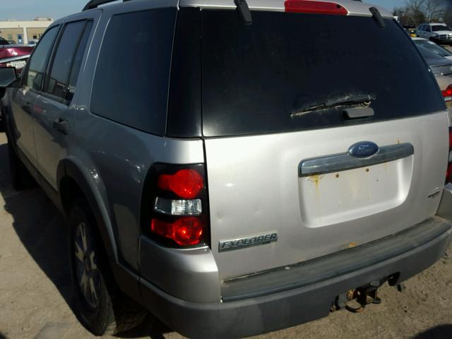 1FMEU73E76UA67802 - 2006 FORD EXPLORER X SILVER photo 3