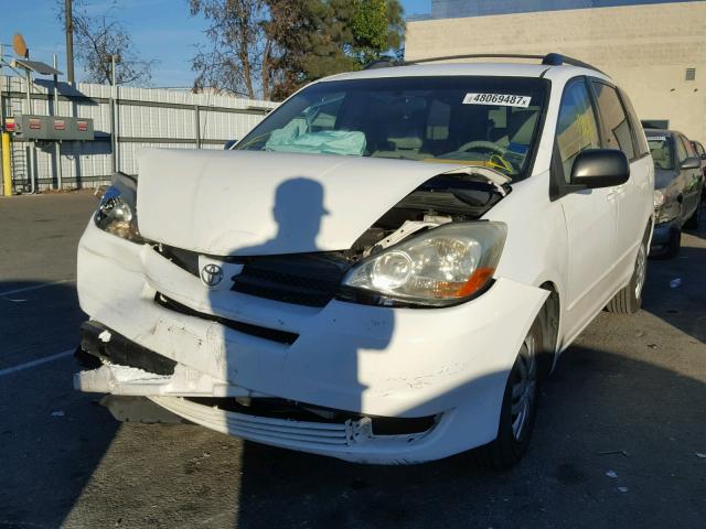 5TDZA23C34S193866 - 2004 TOYOTA SIENNA CE WHITE photo 2