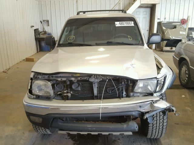 5TEHN72N84Z363299 - 2004 TOYOTA TACOMA DOU SILVER photo 9