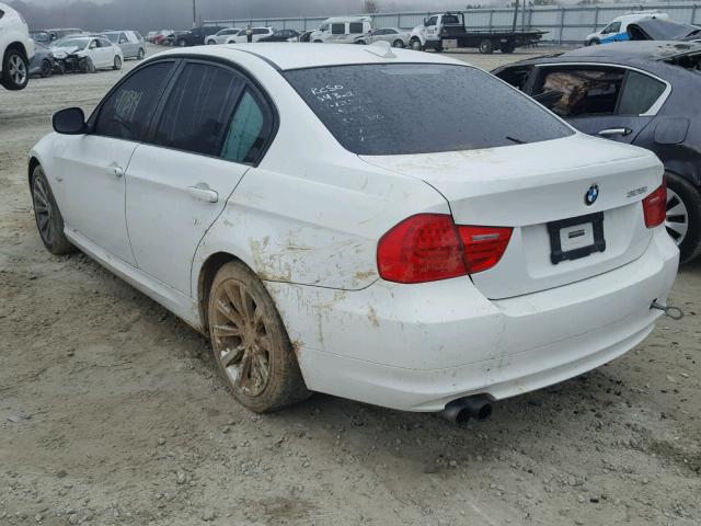 WBAPH7C52BE677853 - 2011 BMW 328 I WHITE photo 3