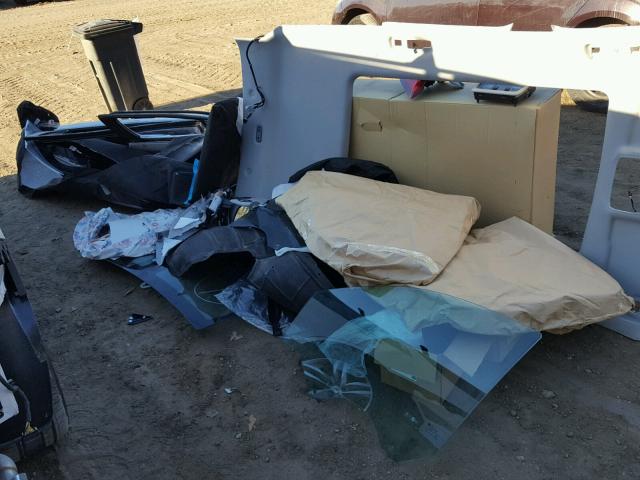 2GNAXWEX1J6163300 - 2018 CHEVROLET EQUINOX PR WHITE photo 9