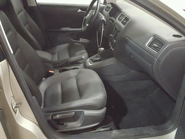 3VWDP7AJ0CM128315 - 2012 VOLKSWAGEN JETTA SE 米色 照片 5