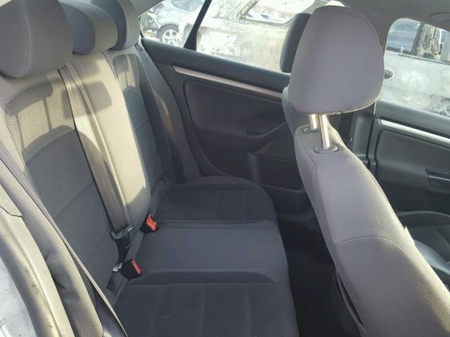 3VWJM71K18M093666 - 2008 VOLKSWAGEN JETTA S 银色 照片 6