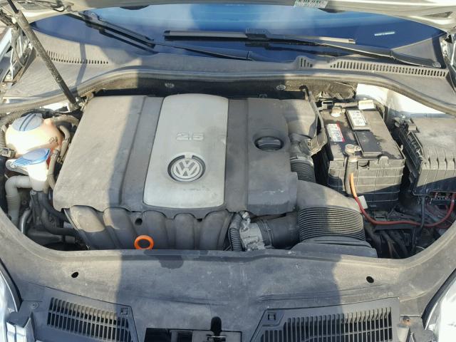 3VWJM71K18M093666 - 2008 VOLKSWAGEN JETTA S SILVER photo 7