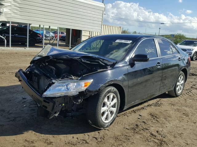 4T1BF3EK6AU076573 - 2010 TOYOTA CAMRY BASE BLACK photo 2